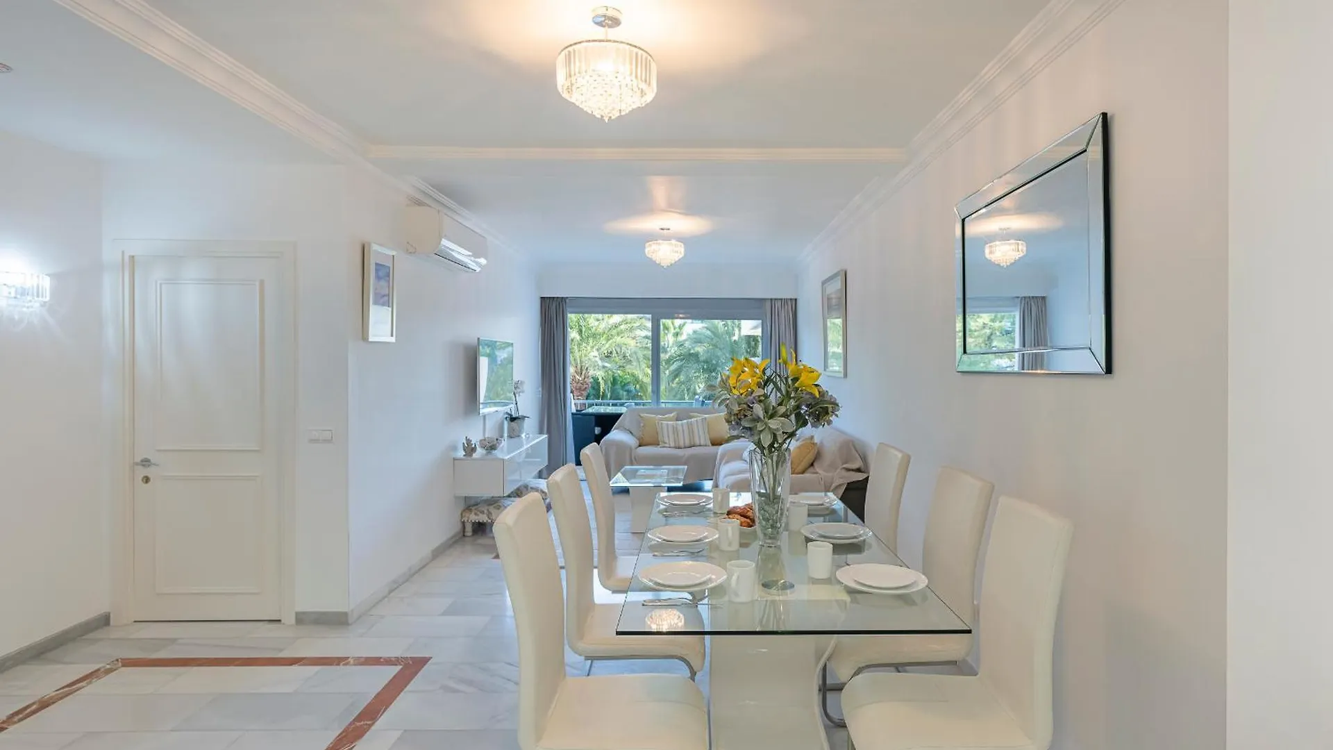 Luxury Apartment In Central Marbella With Parking And Pool
