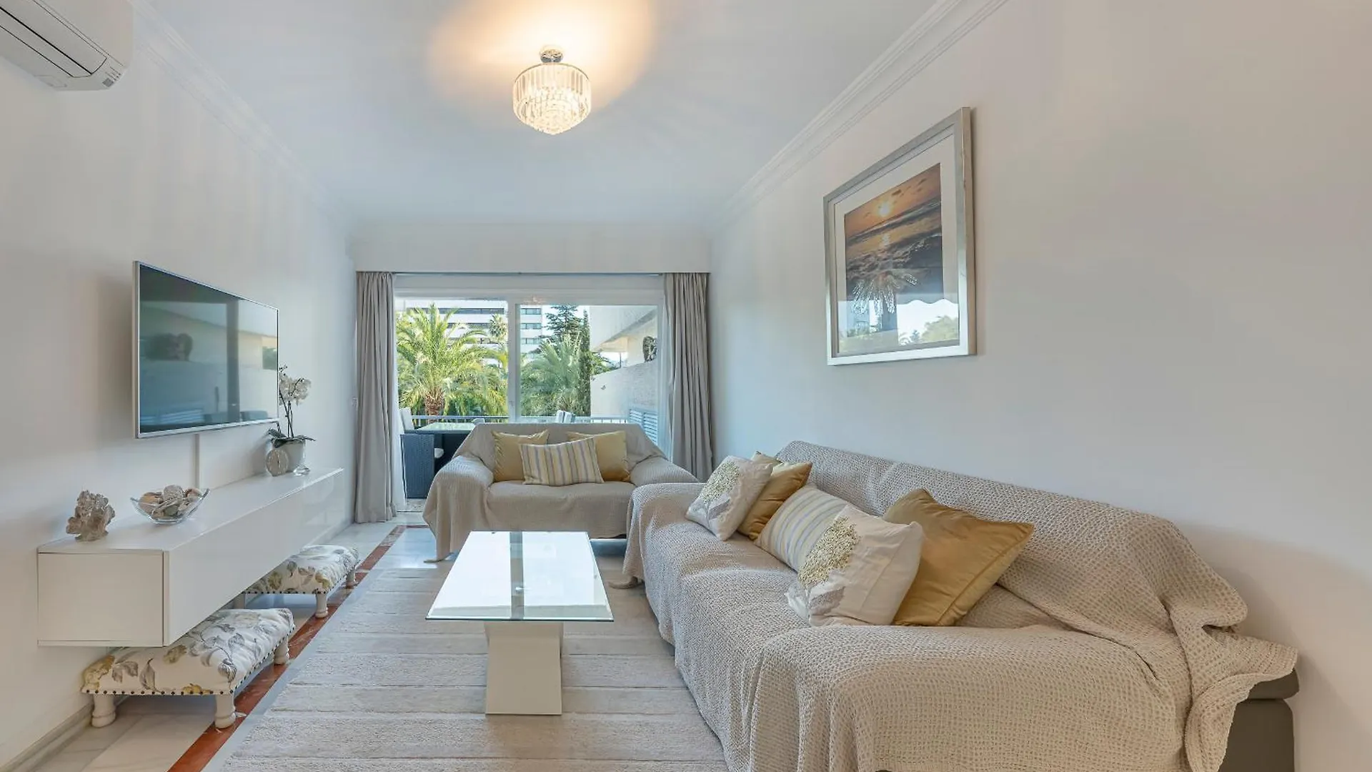 Luxury Apartment In Central Marbella With Parking And Pool Spain
