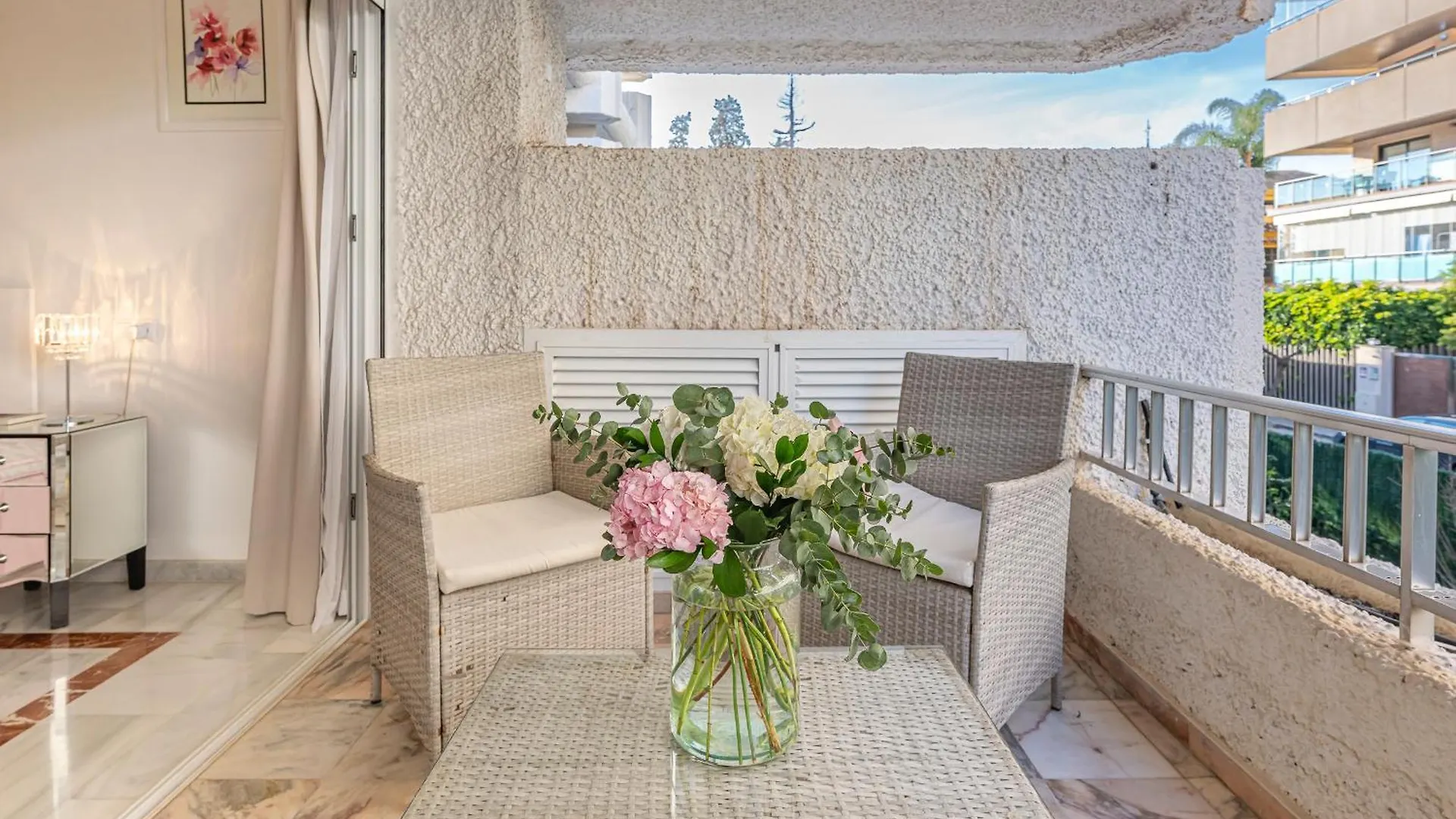 Luxury Apartment In Central Marbella With Parking And Pool Spain