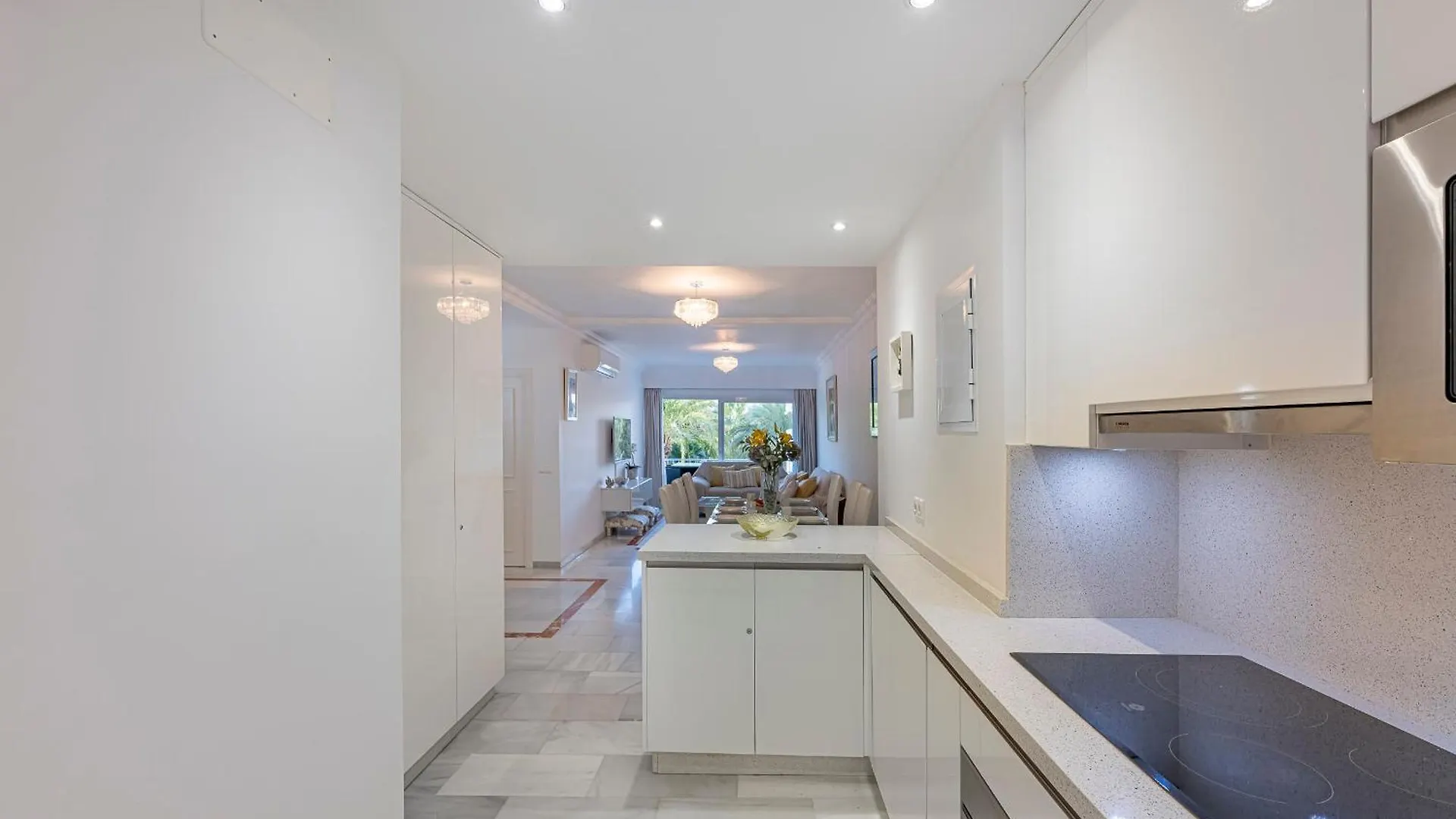 Luxury Apartment In Central Marbella With Parking And Pool