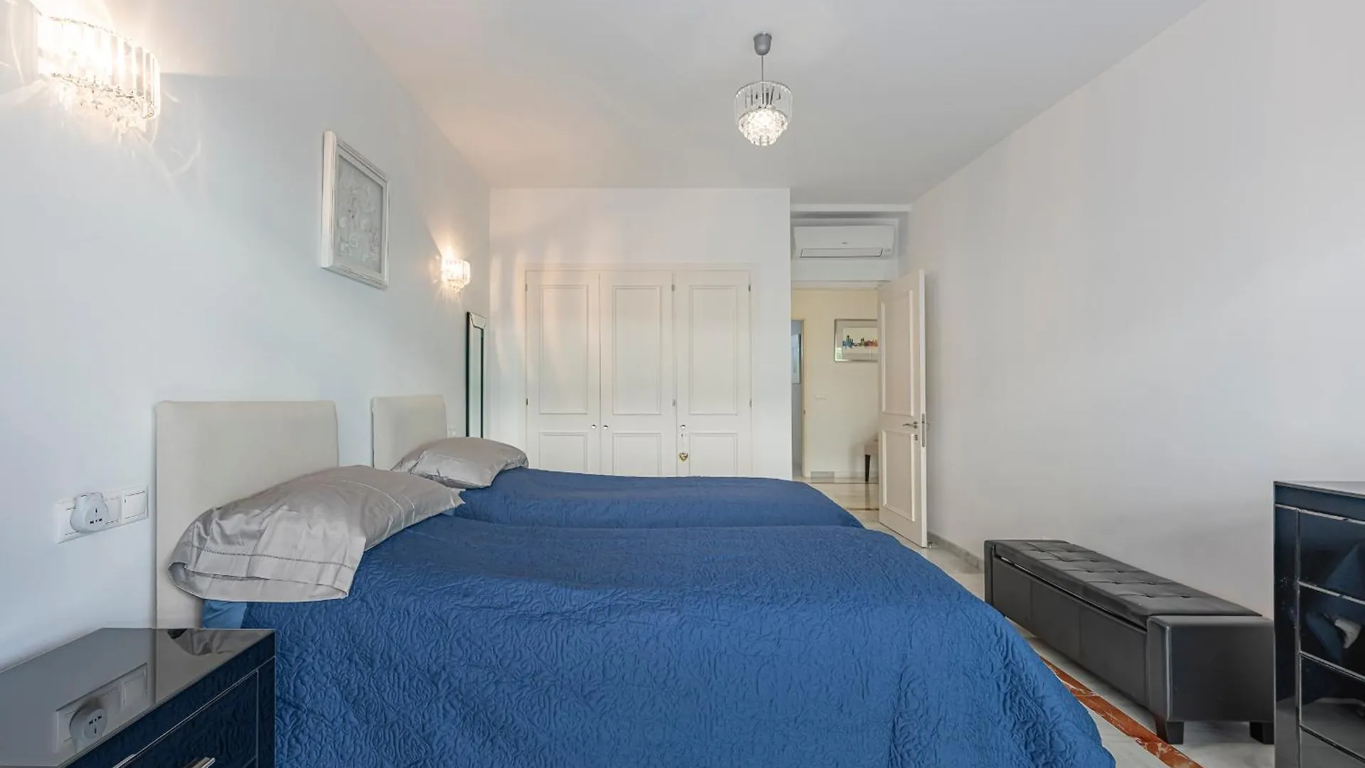Luxury Apartment In Central Marbella With Parking And Pool