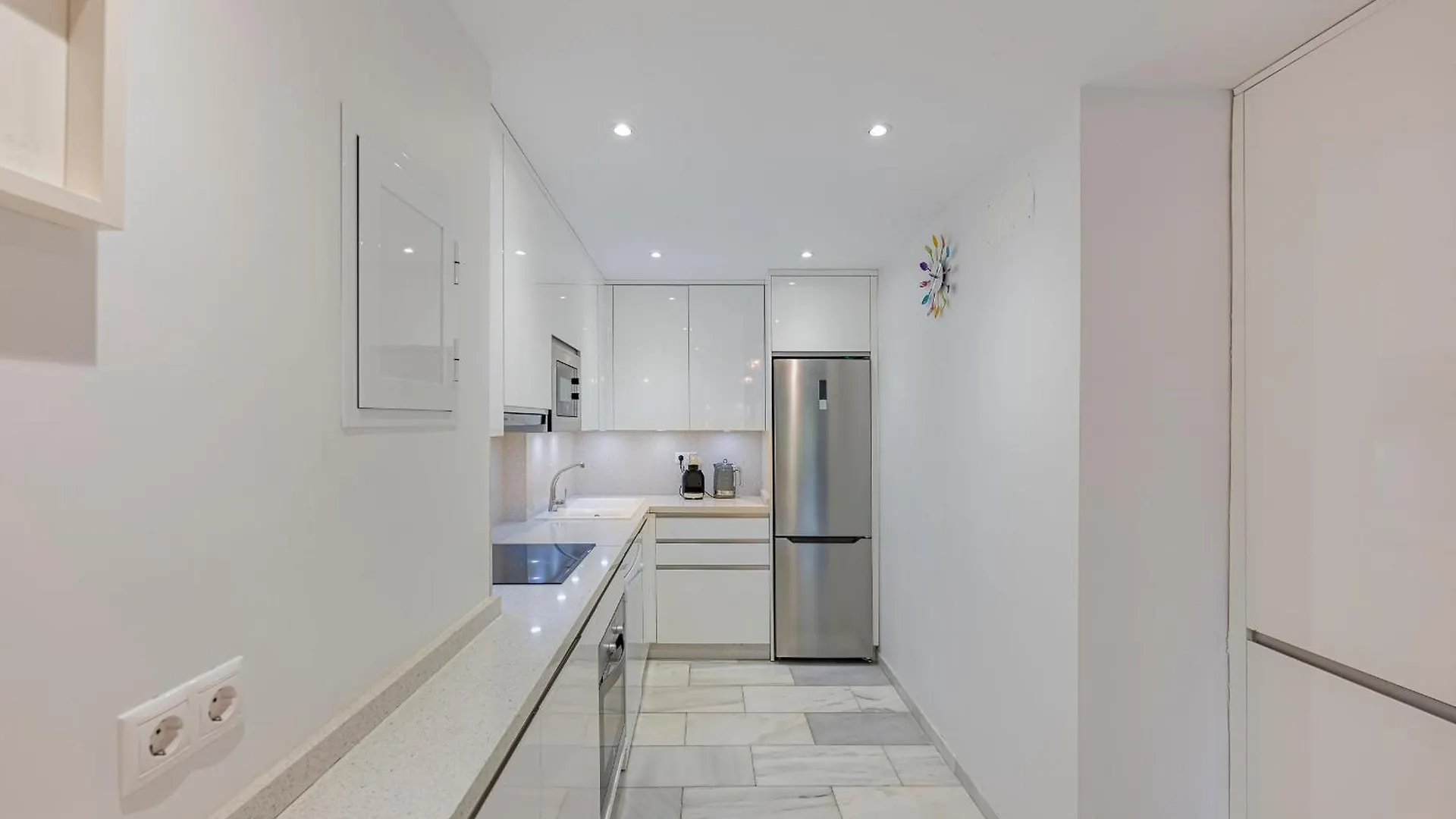 Luxury Apartment In Central Marbella With Parking And Pool Spain