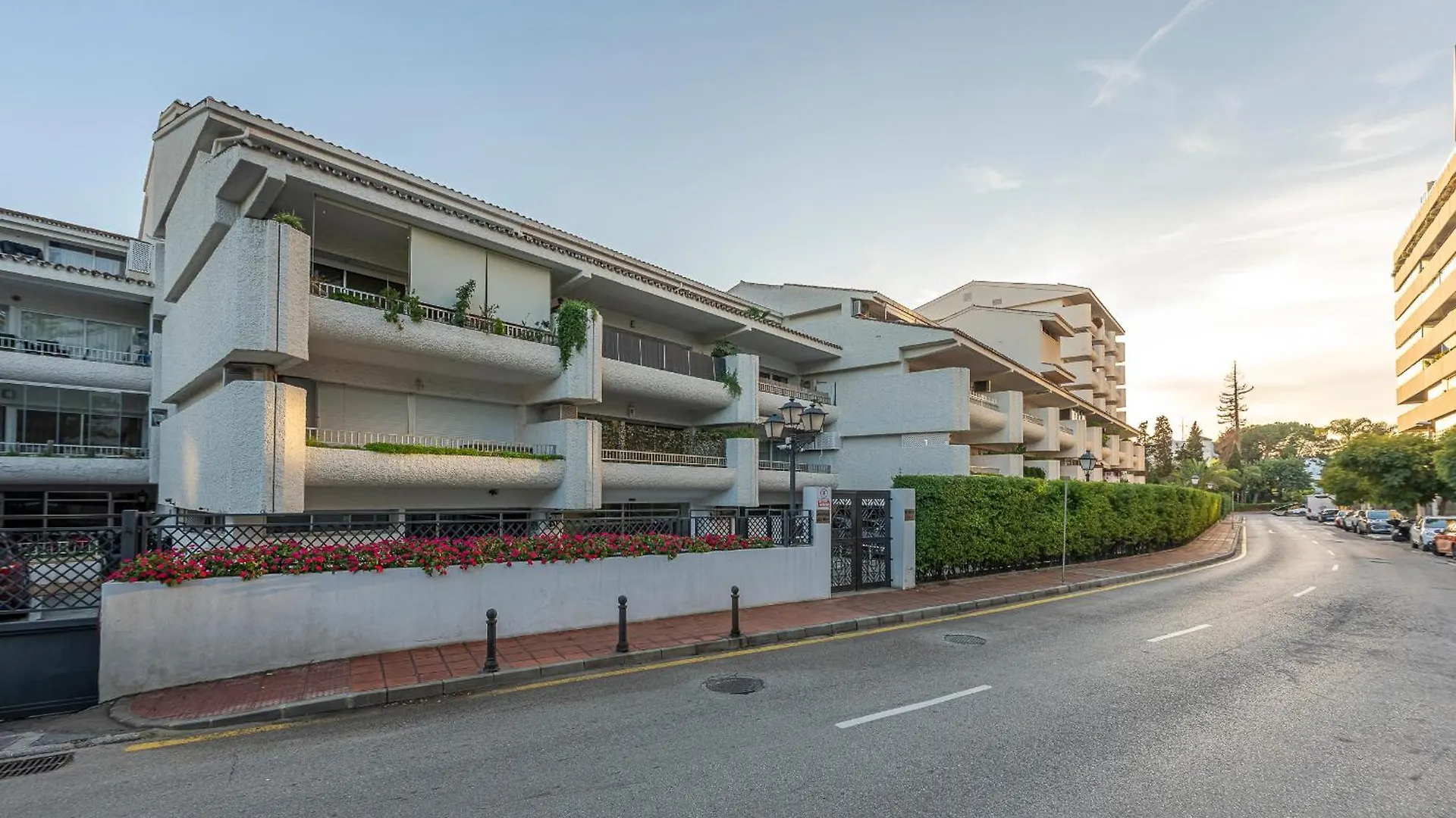 Luxury Apartment In Central Marbella With Parking And Pool 0*,  Spain
